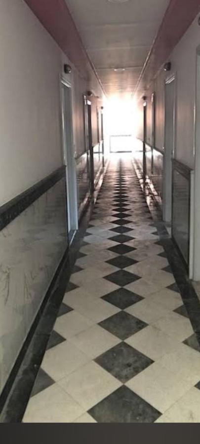 Sheraton Plaza Osama Apartament *